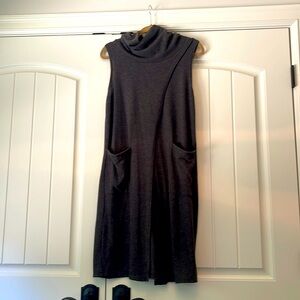 Long Sweater turtle neck with two pockets